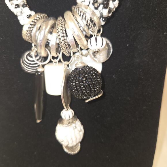 Chicos Black White Beaded Statement Necklace Small beads Costume 20" Indian - Picture 2 of 11